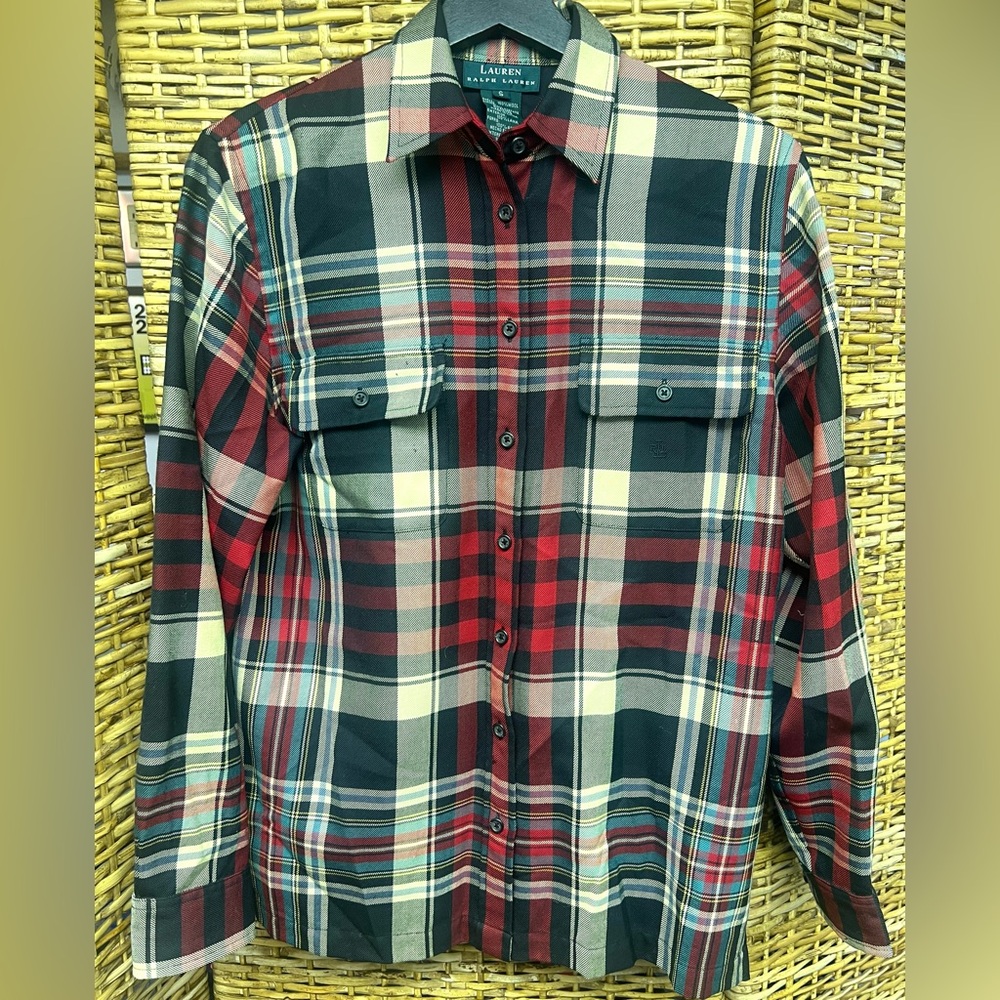 Lauren Ralph Lauren Women’s Button up shirt - Size: Small, Small marks on pocket